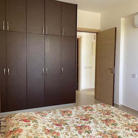 Danaos Pool View Apartment Paphos Bagian luar foto