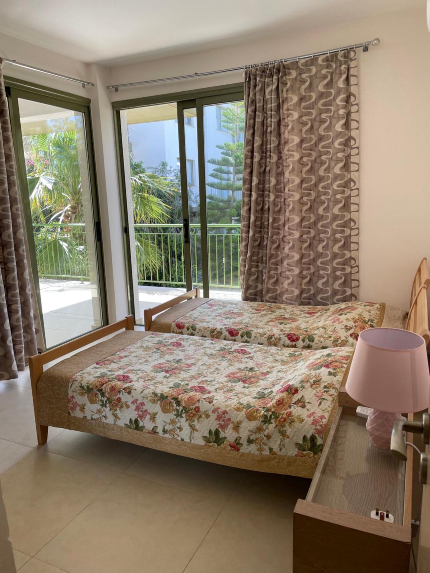 Danaos Pool View Apartment Paphos Bagian luar foto